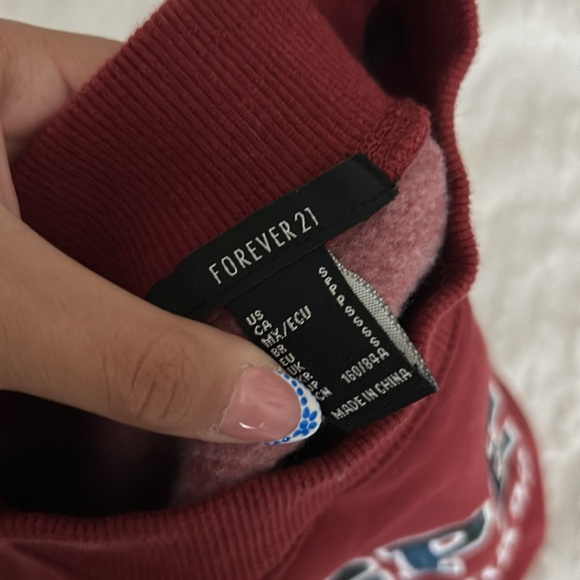 small red cropped sweater - Picture 3 of 3